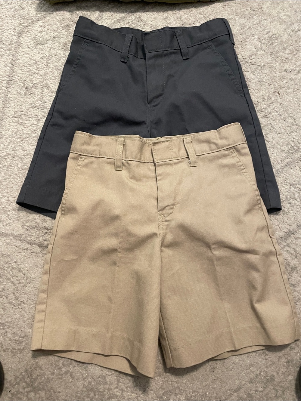 Dickies short for boy  Flat-Front Shorts in Black and  kahaki